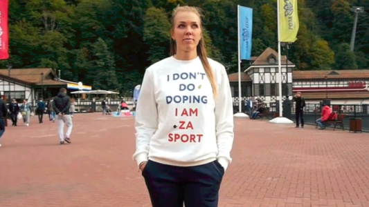 Posó con la frase "yo no me dopo" y dio positivo en los Juegos Olímpicos de Invierno