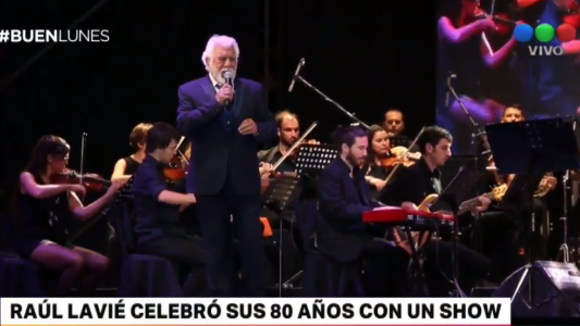 Raúl Lavié celebró sus 80 años con un show en Rosario