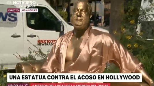 Una estatua contra el acoso en Hollywood