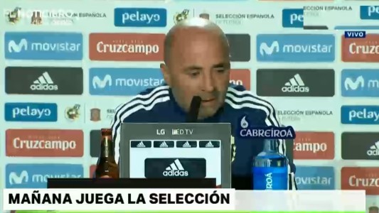 Sampaoli confirmó que Messi jugará ante España