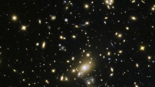 Detectan la estrella más lejana, a 9 mil millones de años luz de la Tierra