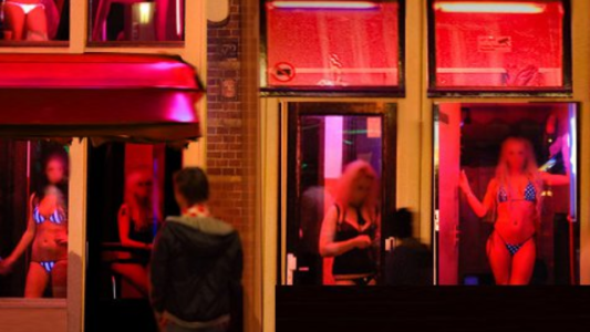 Burdel gestionado por prostitutas está al borde de la quiebra