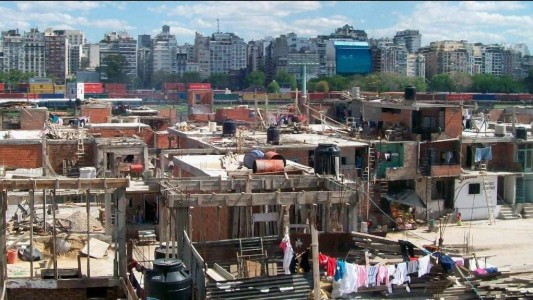 La historia detrás del proyecto del gobierno de urbanizar todas las villas del país