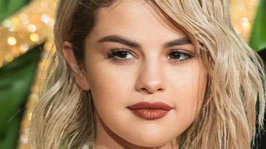 Video: Selena Gomez, asustada por el acoso de los paparazzi