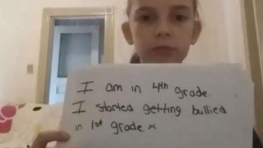"Me siento tan sola": el desgarrador relato de una nena de 10 años que sufre bullying