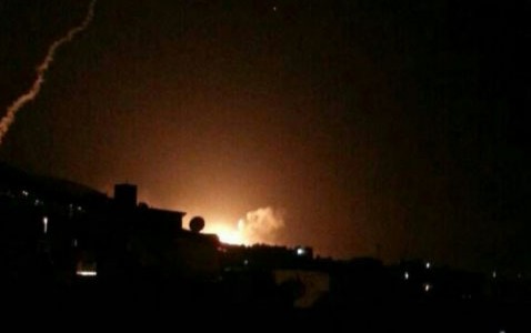 Cómo funciona el misil que usó Estados Unidos para bombardear Siria