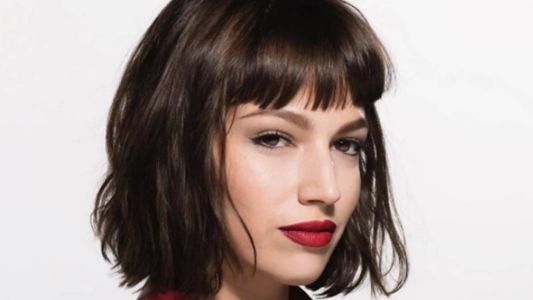 La impresionante foto de "Tokyo" con un ajustado vestido de latex