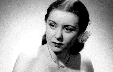 La terrible historia de la modelo que fue devorada por garrapatas