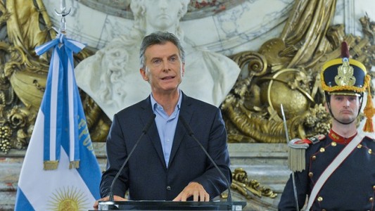 Tensión por la suba del dólar: inminente anuncio de Macri