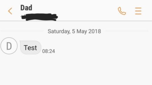 Recibió un mensaje de whatsapp de su padre, muerto hace 6 años