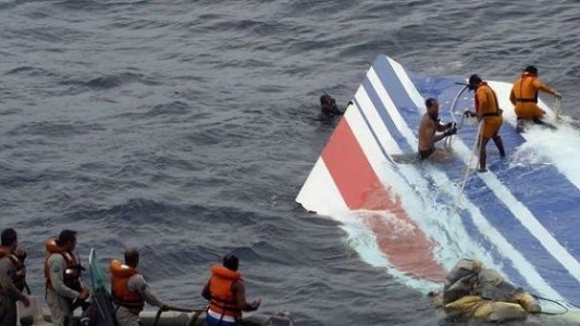 La terrible teoría de expertos que resolvería el misterio del vuelo de Malaysia Airlines MH370