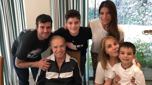 Carlos Menem presentó su libro autobiográfico en el Senado