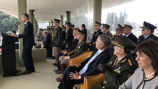 Aval de Macri a que los militares "den apoyo logístico a las fuerzas de seguridad"
