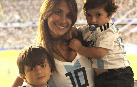 Antonela Roccuzzo alentó a Messi desde los palcos de la Bombonera