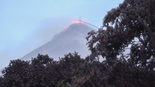 Duelo nacional en Guatemala por la erupción del volcán de Fuego: 25 muertos y 1,7 millones de afectados