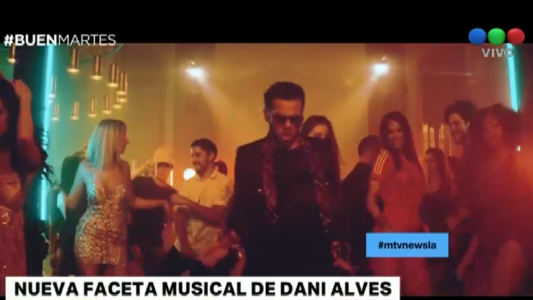 Nueva faceta musical de Dani Alves