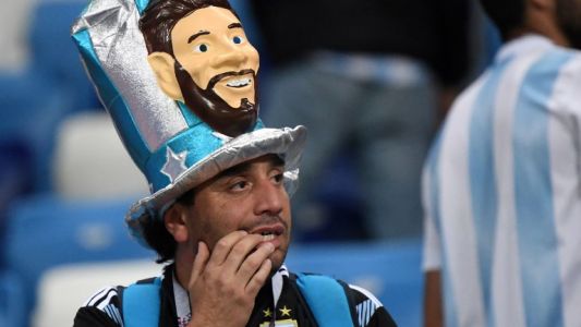 Los rostros de los hinchas tras la derrota, en Rusia
