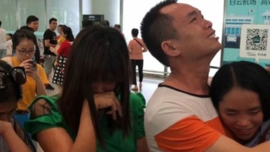 Una joven se reencontró con sus padres, 13 años después de perderse