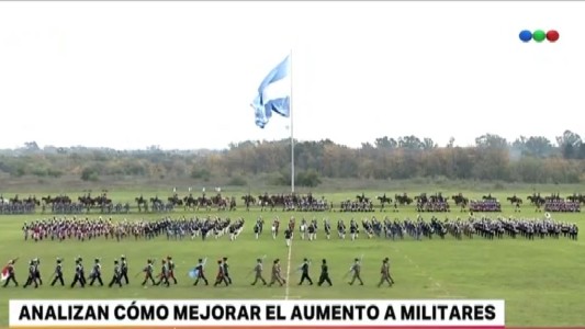 Paritaria militar: evalúan una mejora del 15% en tres tramos