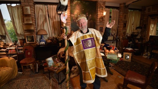 Micronaciones: cómo gobernar desde el living de la casa