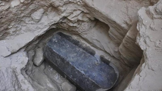 Egipto: hallaron un sarcófago de 2.000 años y podría ser la tumba de Alejandro Magno