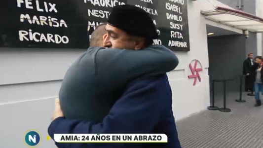 AMIA: el abrazo del reencuentro