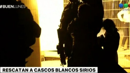 Israel rescata de Siria a 800 miembros de los Cascos Blancos