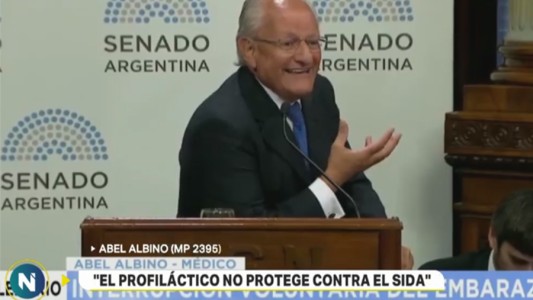 Aborto: en un polémico discurso, Abel Albino dijo que "los preservativos no sirven contra el Sida"