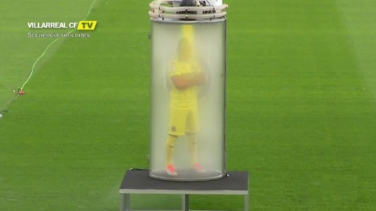 Video: el truco de magia con el que volvió al fútbol Cazorla tras ocho operaciones