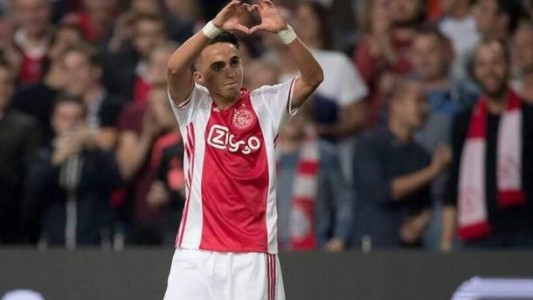 Futbolista salió del coma tras haberse desplomado en un partido hace 13 meses