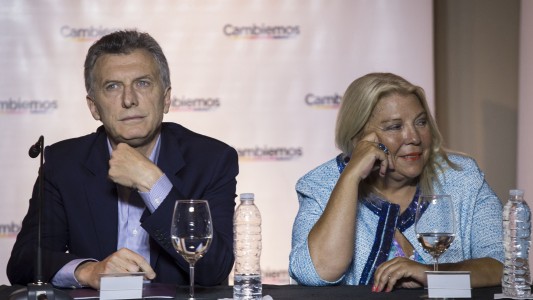 Carrió: "Este es el acuerdo para fundar Cambiemos que hicimos con Macri"