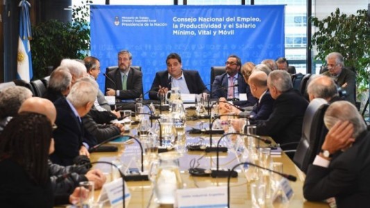 El salario mínimo aumenta un 25 por ciento, en cuatro cuotas