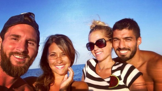 Messi y Antonela disfrutan el final del verano europeo