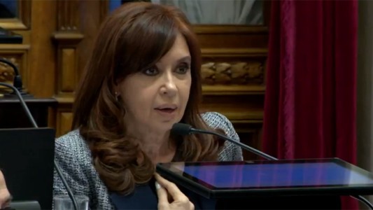 Cristina Kirchner: "Es la primera vez que se allana a un senador"