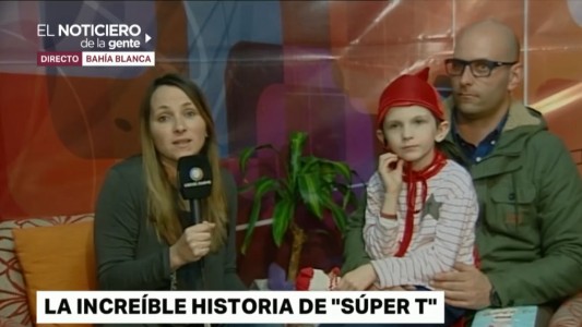 Thiago superó una enfermedad y se recibió de héroe
