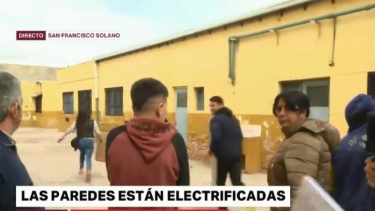 Padres tomaron una escuela porque no tiene gas ni agua