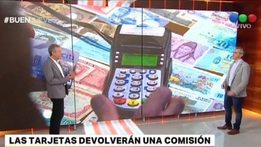 Deberán devolver la comisión por exceder el límite de compra con tarjetas de crédito