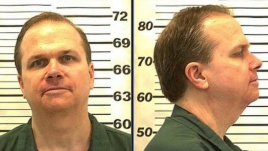 Le denegaron por décima vez la libertad a Mark Chapman, el asesino de John Lennon