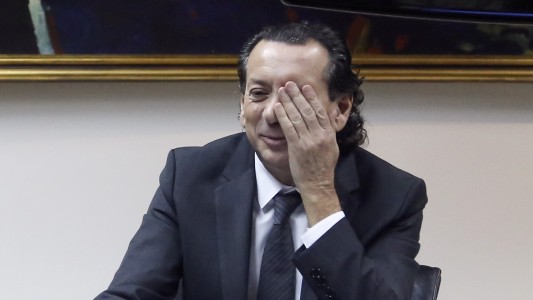 Conferencia de la UIA: cayó el ascensor en el que iba el ministro de Producción