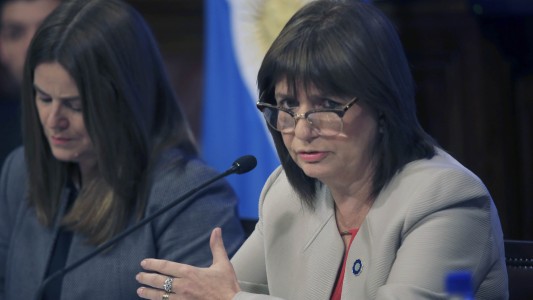 Bullrich dijo que los ataques a comercios buscan generar "una especie de guerra de guerrillas"