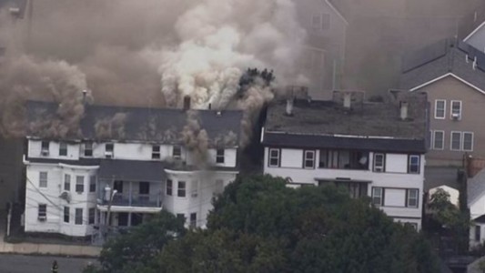 Alarma en Estados Unidos: explotaron al menos 20 casas en Massachusetts
