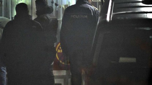 Se entregó a la Policía para confesar que mató y se comió a su madre