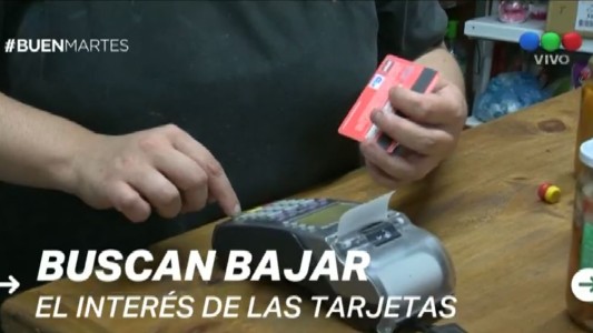 Buscan bajar el interés de las tarjetas