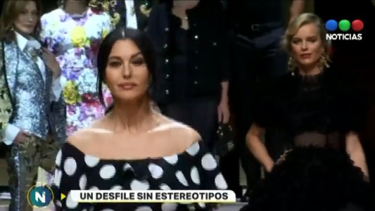 Dolce & Gabbana tuvo en su pasarela a todos los íconos de los 90