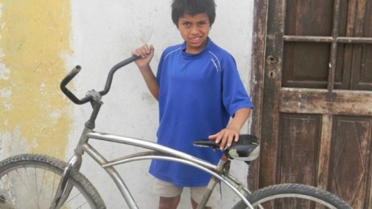 Gesteo ejemplar: un nene de 9 años encontró $25 mil y los devolvió