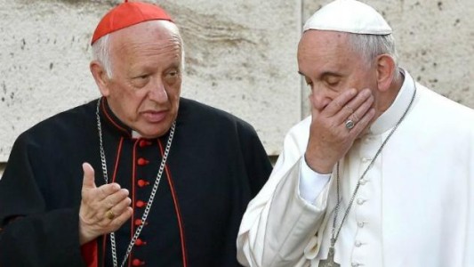 Escándalo en Chile por un manual "antiabuso" de la Iglesia: les pedía a los curas "no acostarse, ni tocar los genitales de los nenes"