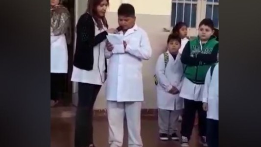 El alumno con Síndrome de Asperger que logra conmover a toda su escuela