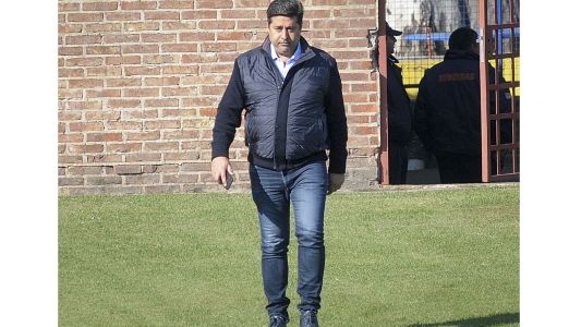 Angelici: "Los dirigentes ven que no saco una sola ventaja para Boca"