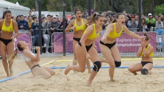 Las Kamikazes ganaron la medalla dorada en beach handball