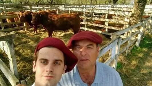 "Quiero que sepas que sólo queremos darte un abrazo alguna vez": el padre que busca a los receptores de los órganos donados por su hijo